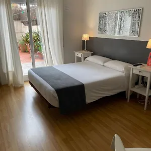 2* Гостевой дом El Ninot